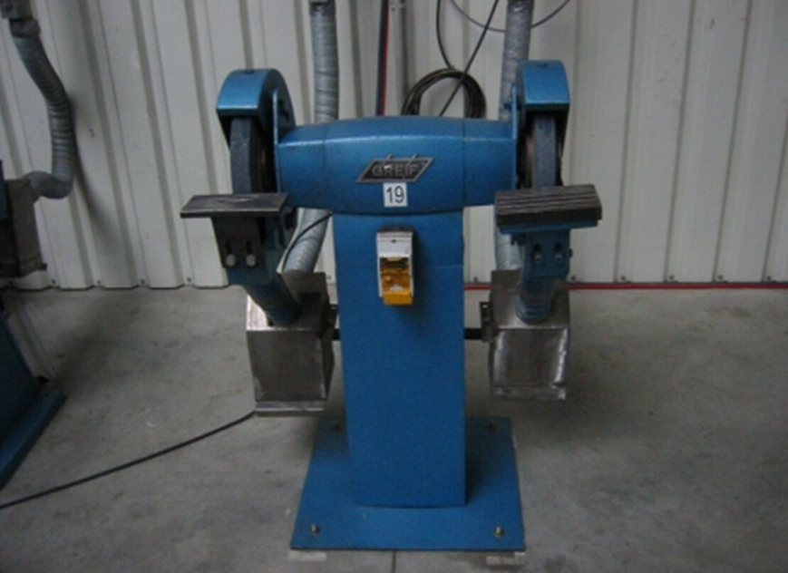 砂輪機打磨除塵